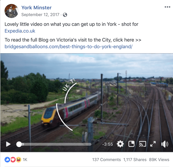 Ví dụ về bài đăng trên Facebook với thông tin du lịch từ York Minster.