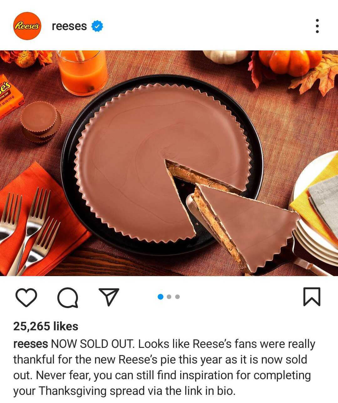 social-media-marketing-guide-holiday-campaigns-2022-elements-strategy-reeses-example-3
